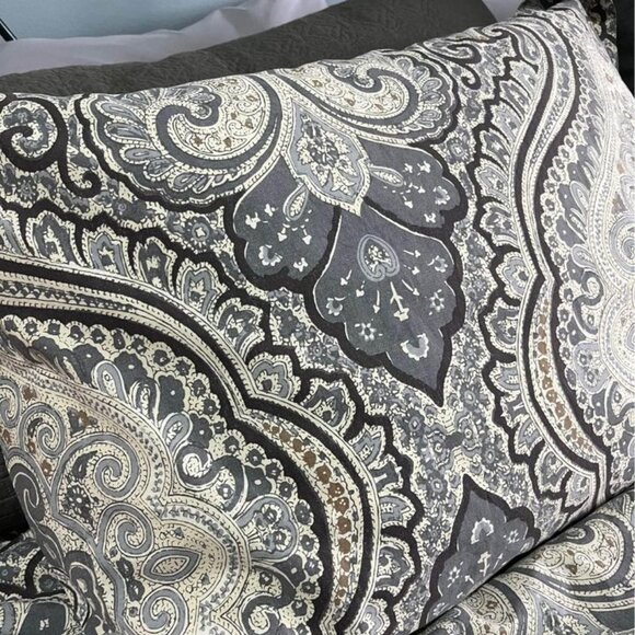 Pottery Barn F/Q ANTON Paisley COMFORTER With 2 Matching Standard Shams - Picture 3 of 5
